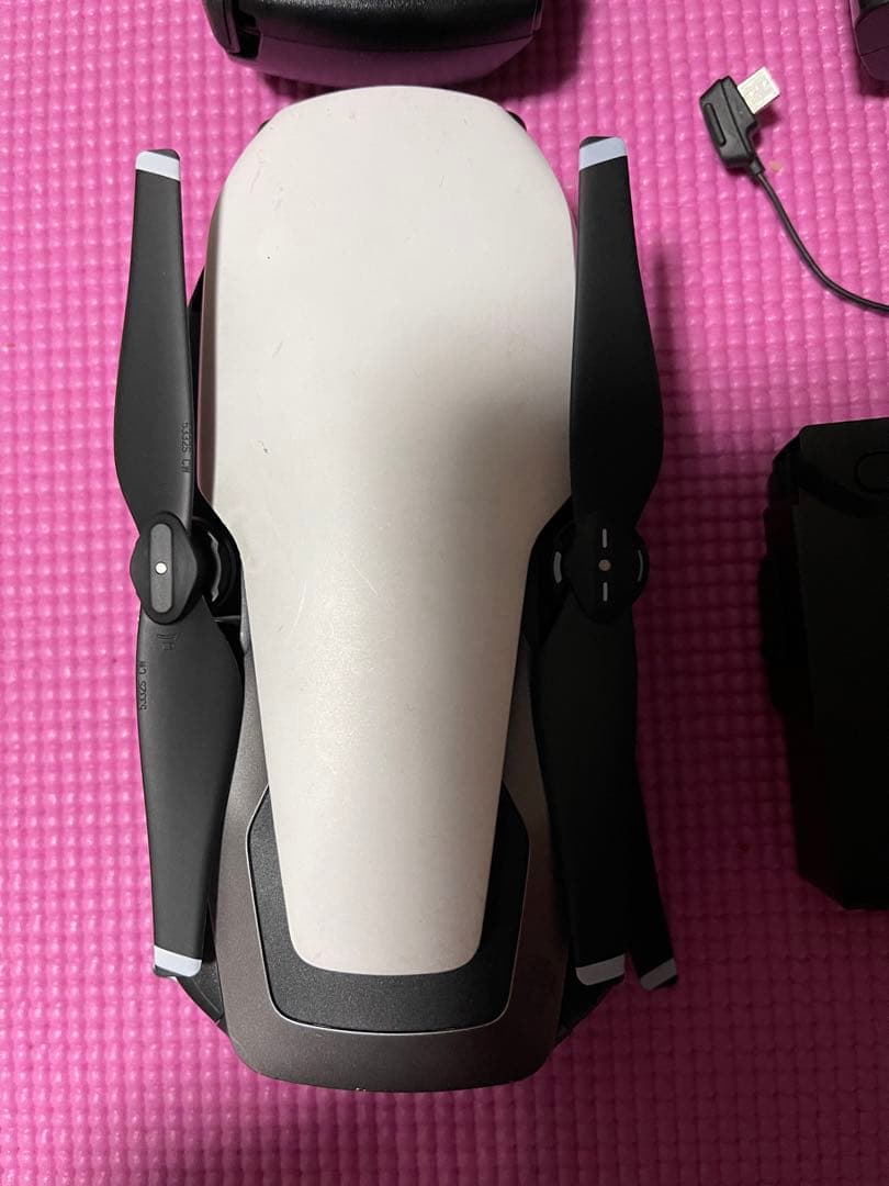 超美品DJI MAVIC Air コンボセット　バッテリー1つです