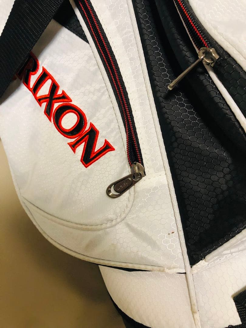 【送料込み】スリクソン　SRIXON 軽量スタンド式キャディバッグ