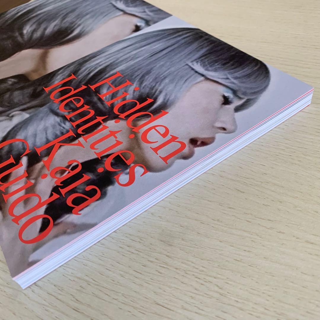 【洋書】『HIDDEN IDENTITIES』（トートバッグ・ポスター付）