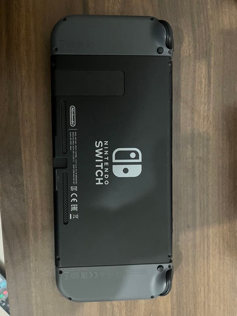 Nintendo Switchセット ジョイコンストラップ1つ