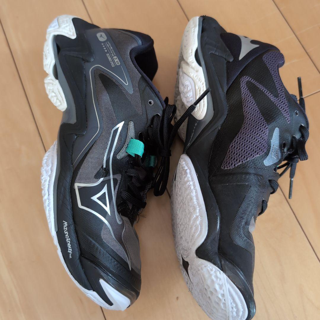 ミズノ　 ウエーブライトニング Z8