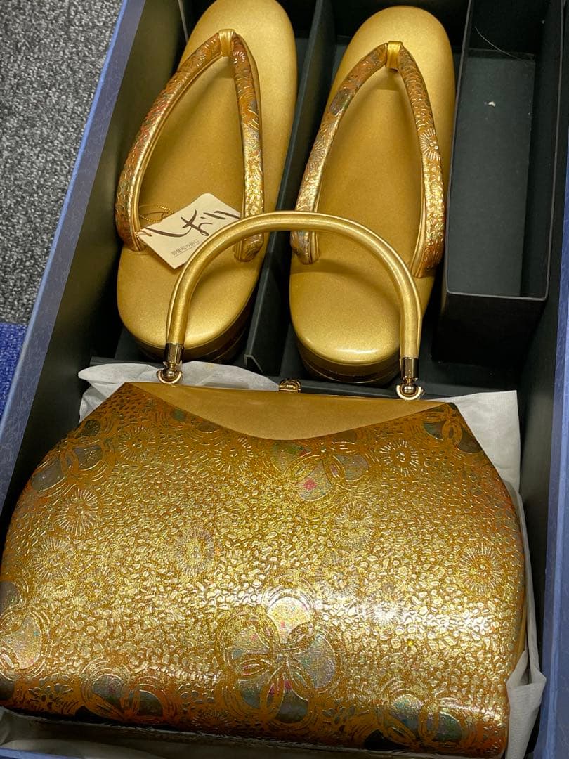 た*マ様 総牛革製品　和装草履　おとも　バッグセット　大阪高級ぞうり　高級　杏奈