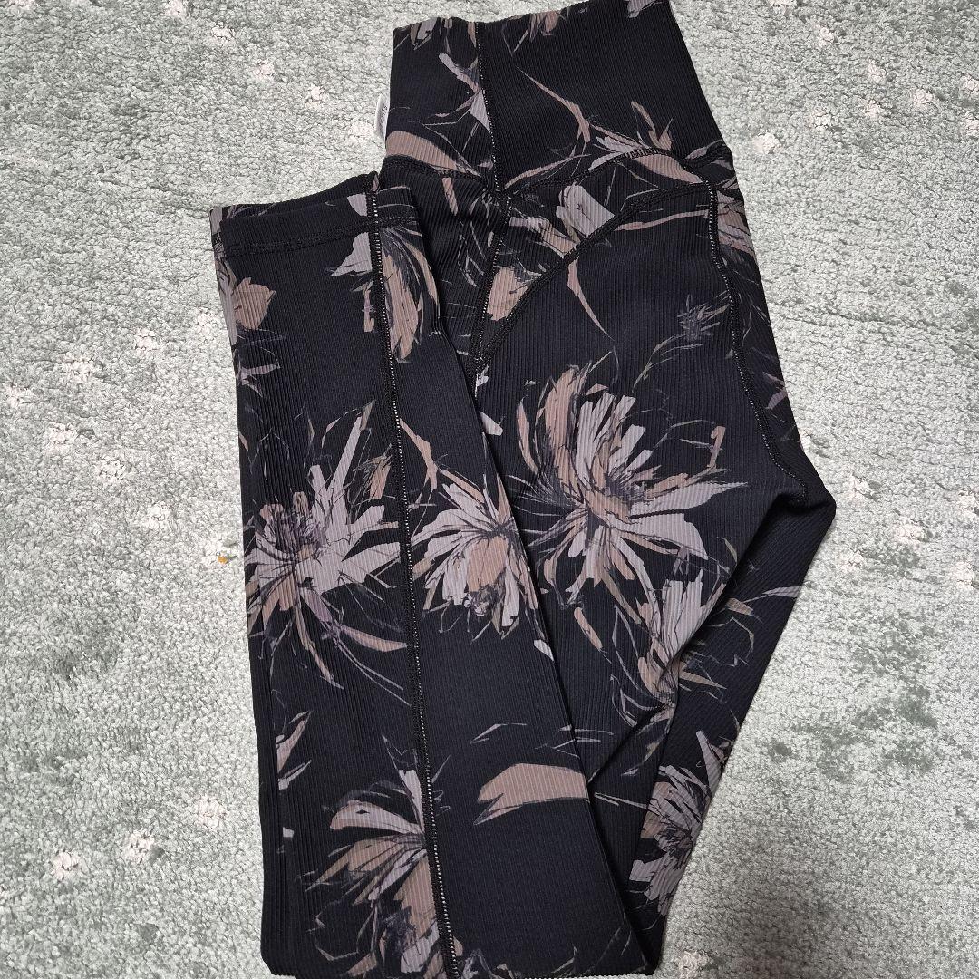 スカーラ　リブヨガウェア上下セットMサイズ