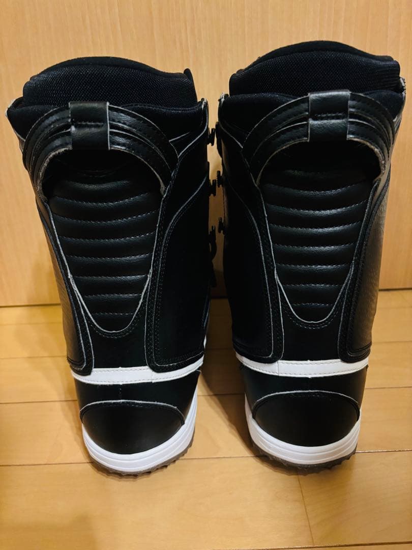 NIKE スノーボードブーツ　26cm
