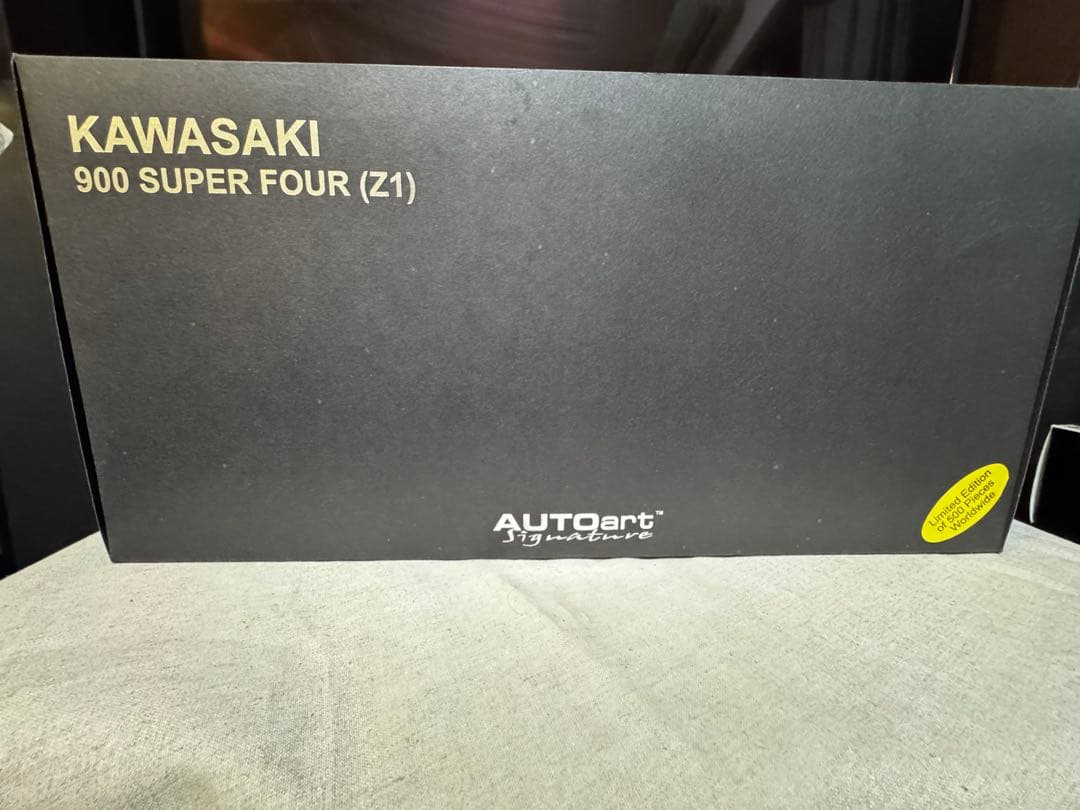 Kawasaki 900 Super Four (Z1) 500台限定