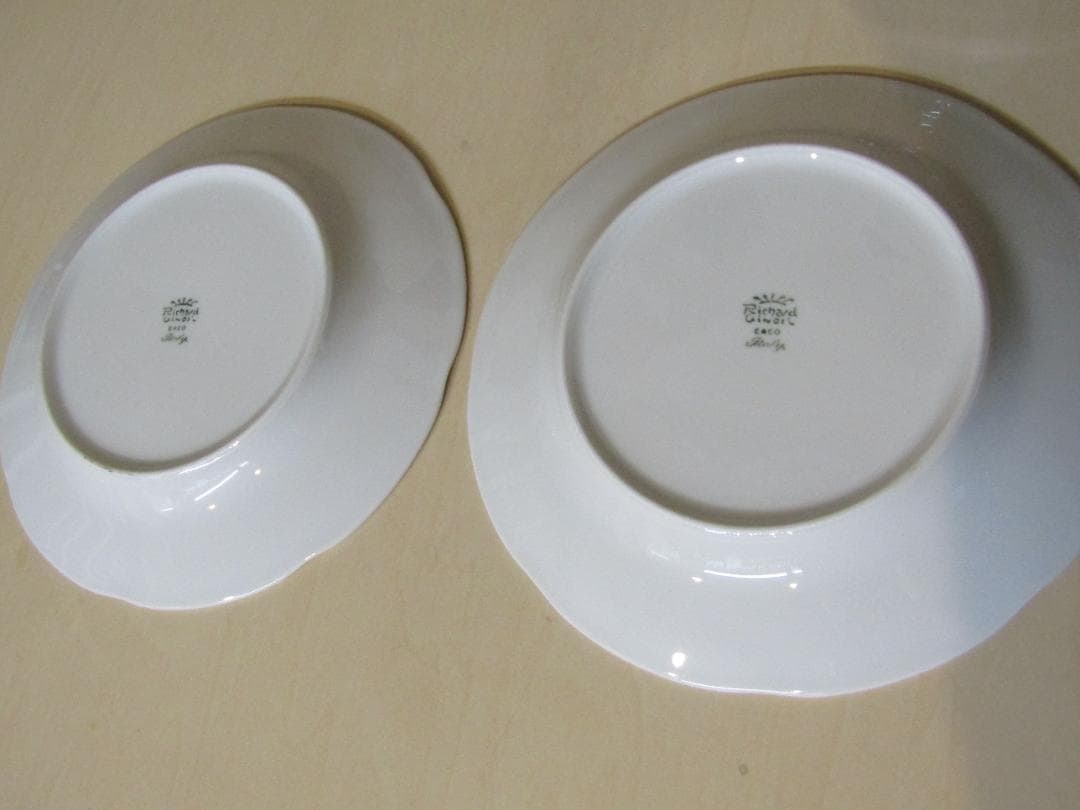 リチャードジノリ　アンティコ　ホワイト　20ｃｍプレート 2枚セット