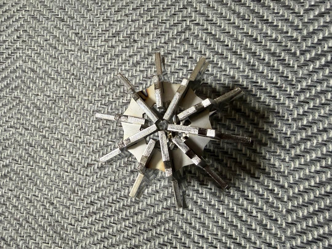 BONBONERO ボンボネロ　BONMOERO ボンモエロ