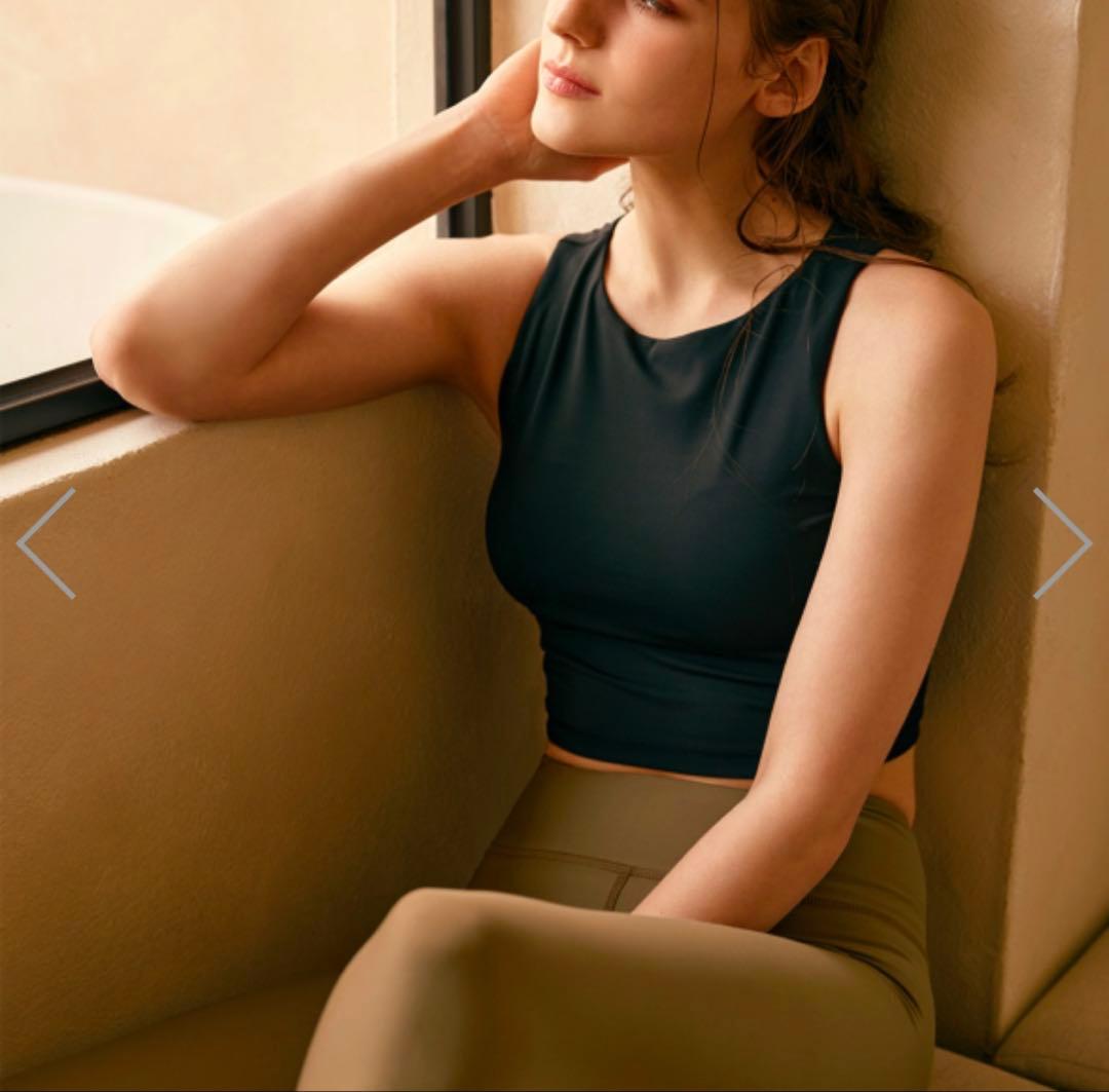 easy yoga/クルーネッククロップドタンク【Sサイズ】