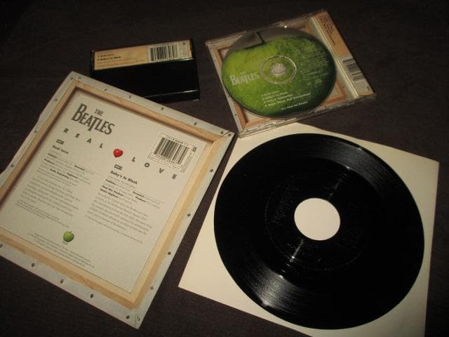 beatles real love (RARE!!set UK盤送料込み!!）
