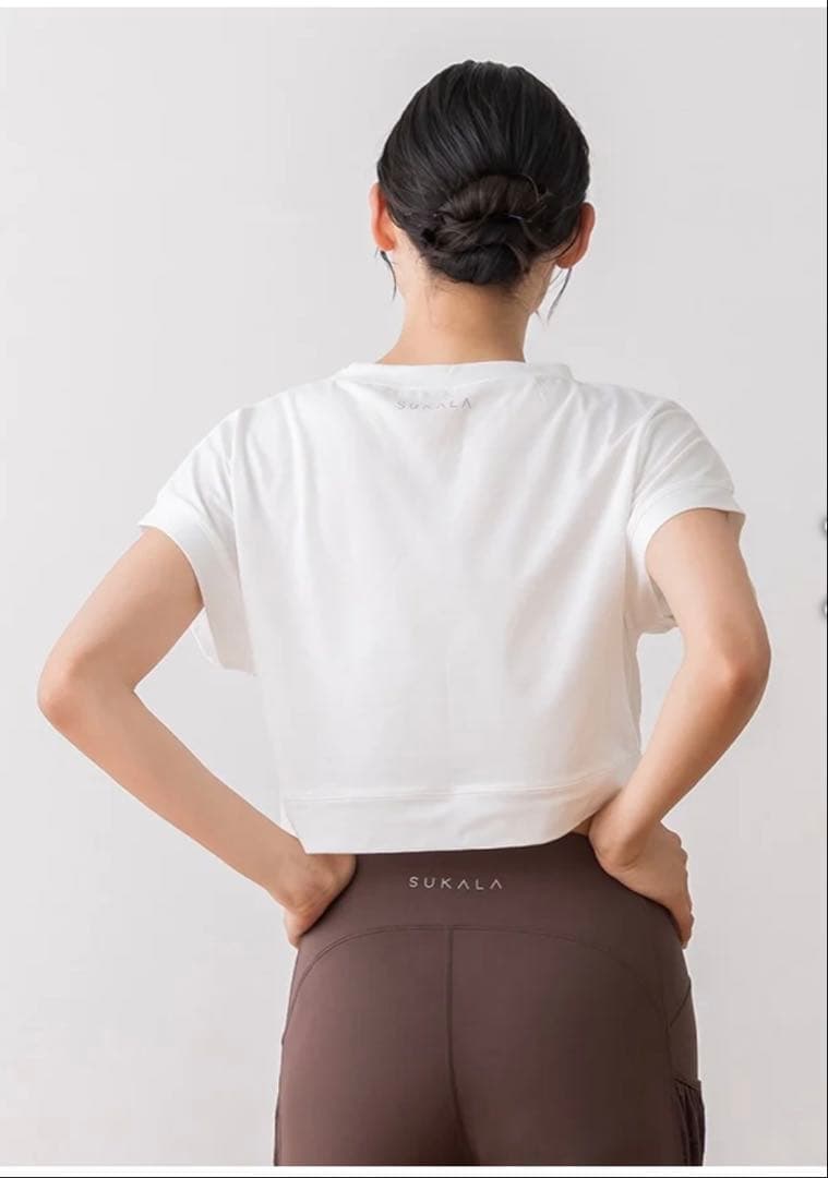 【SUKALA】ブラトップ付きフラワーレース トップス　Lサイズ　オフホワイト