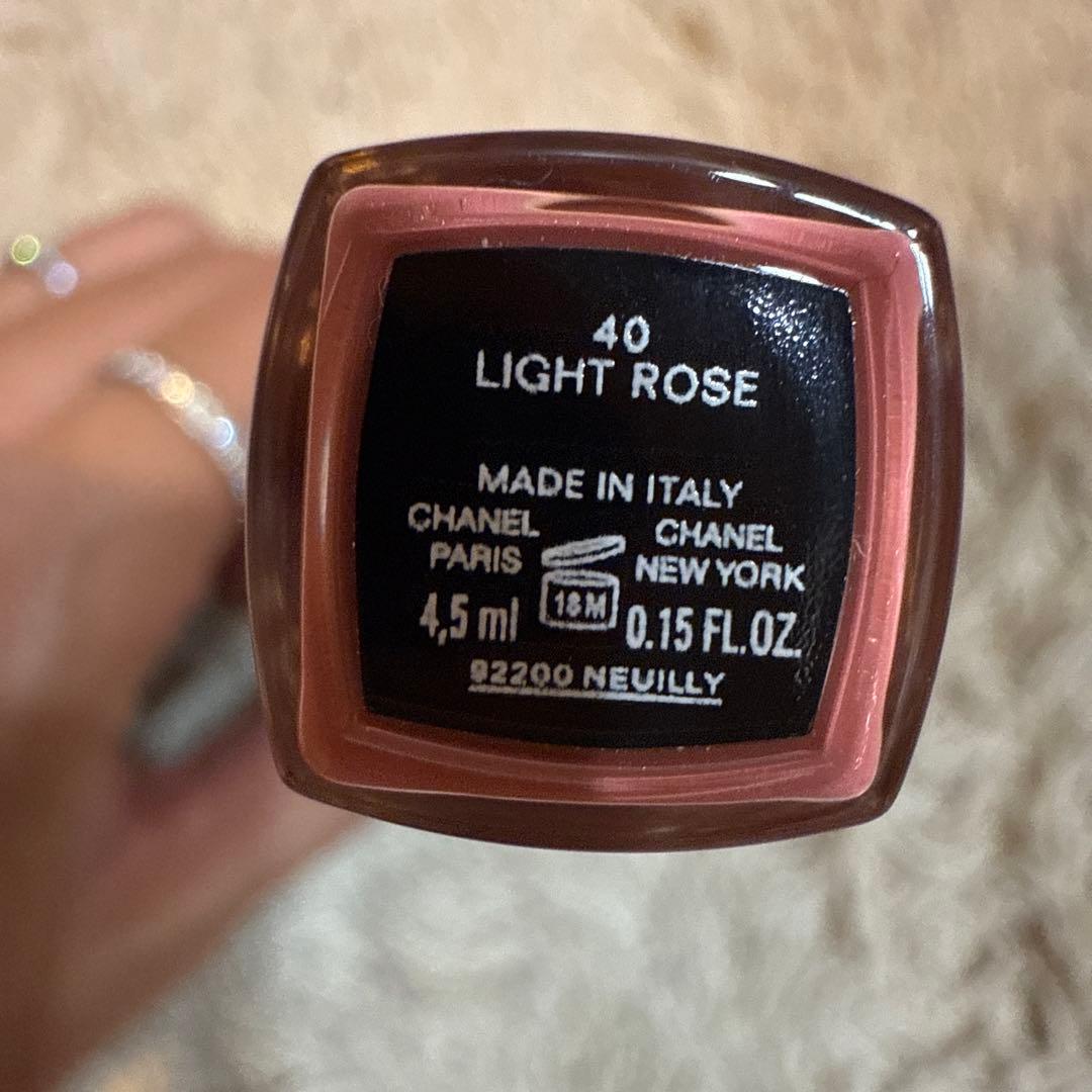 CHANEL デュオ ウルトラ トゥニュ リップグロス 40 ライトローズ