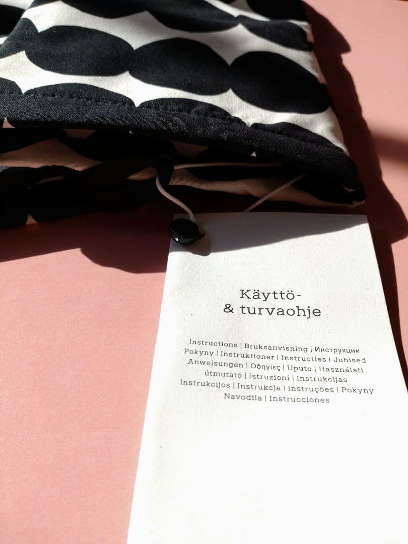 新品marimekko エプロン・ミトン3点セット