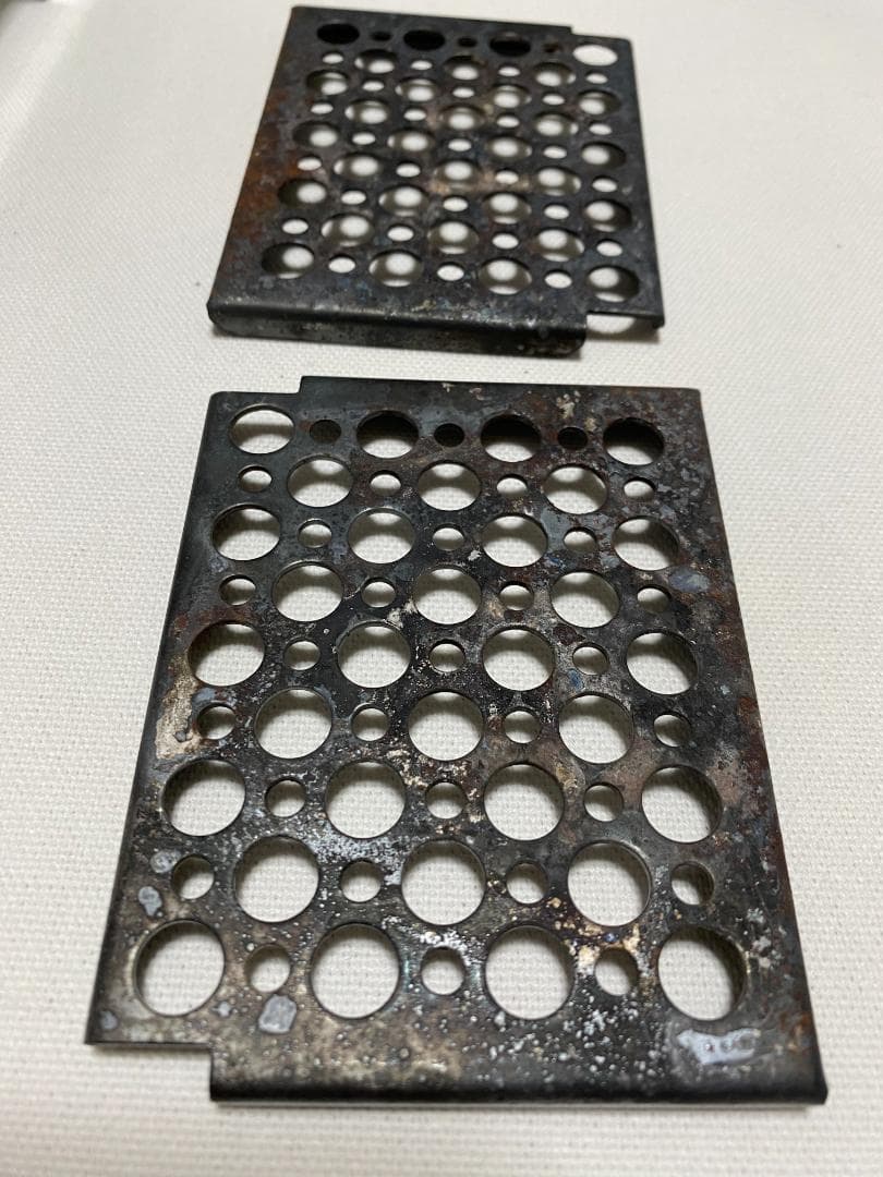 笑's コンパクト焚火グリル　B6君（3点セット+鉄のロストル）