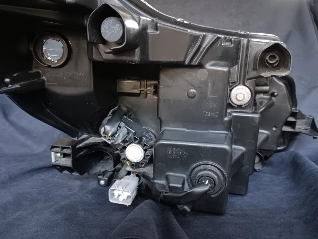 ルーミー　M900A　左ヘッドライト 助手席側 81150-52K40