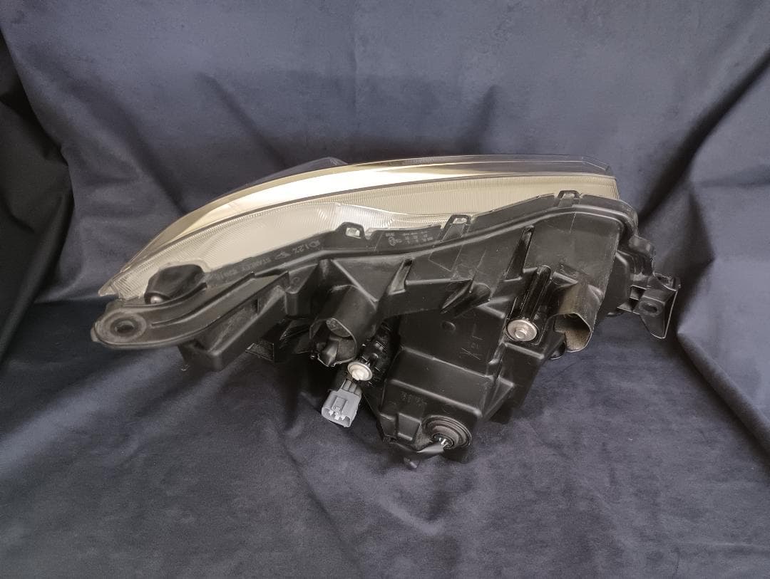 ルーミー　M900A　左ヘッドライト 助手席側 81150-52K40