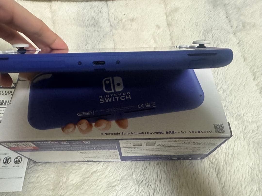 SwitchLight 本体　ブルー （シリアルコードなし、箱、充電器付き）