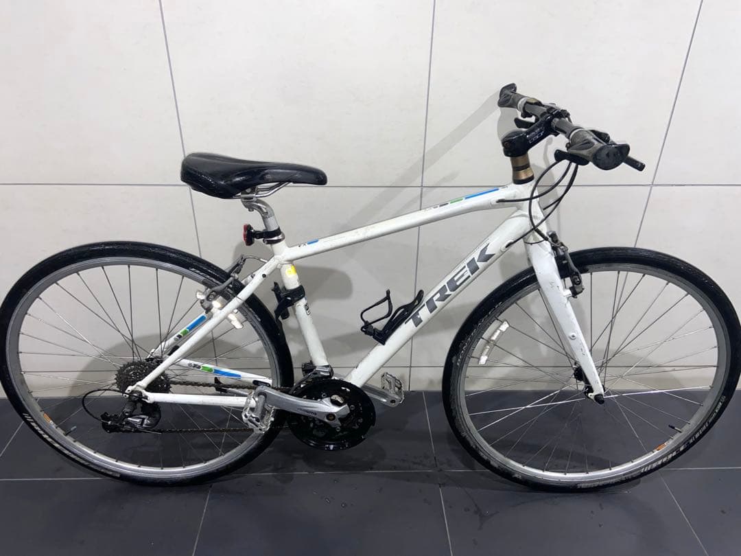TREK FX7.4 クロスバイク　トレック fx7.2 23自転車　fx234