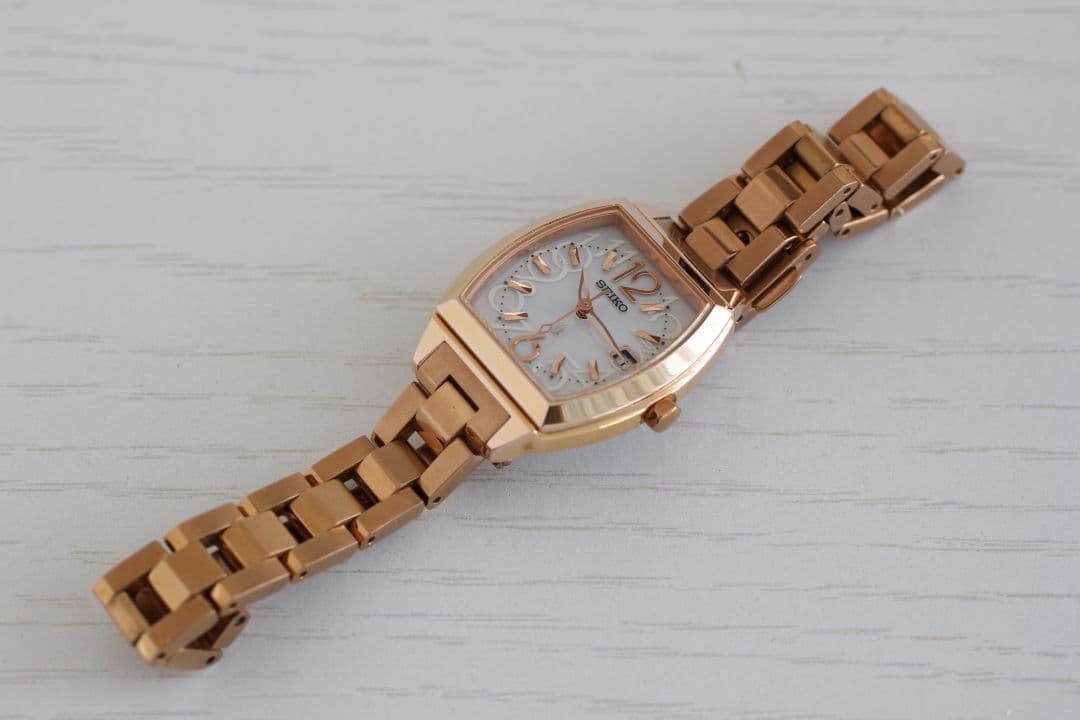 稼働品 セイコールキアSEIKO LUKIA 腕時計V137-OARO