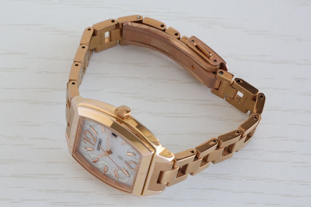 稼働品 セイコールキアSEIKO LUKIA 腕時計V137-OARO