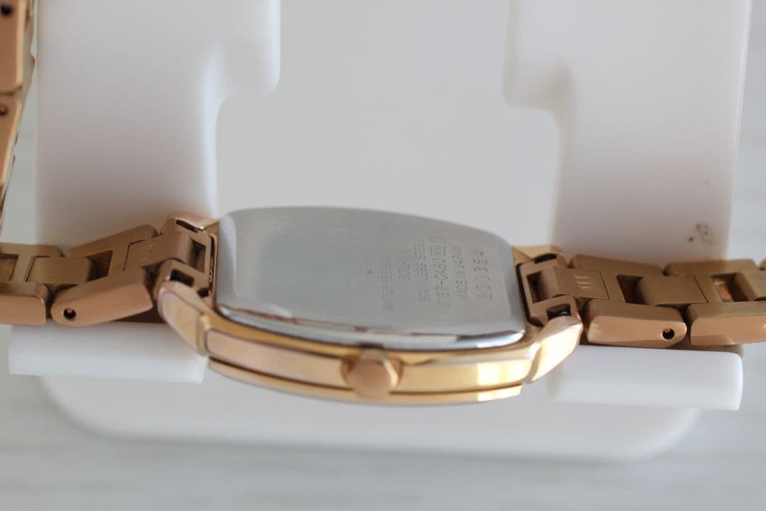 稼働品 セイコールキアSEIKO LUKIA 腕時計V137-OARO