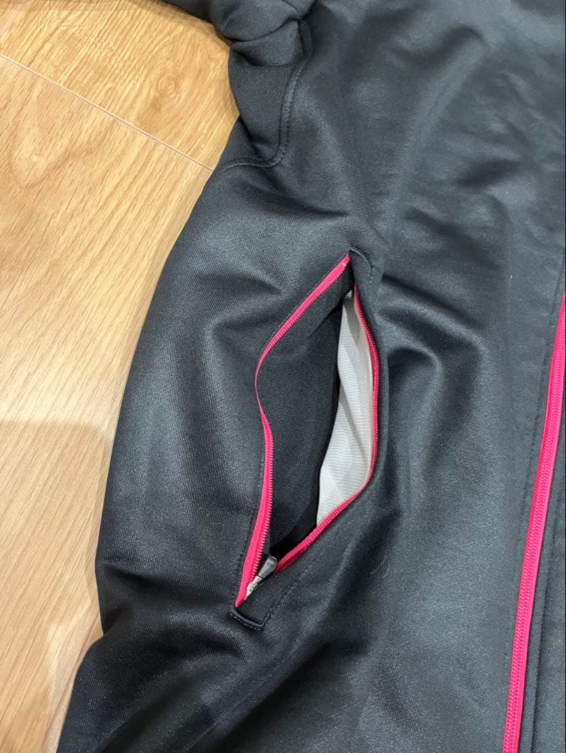 たいさ！ YONEX ウォームアップウェア ブラック/ピンク希少品