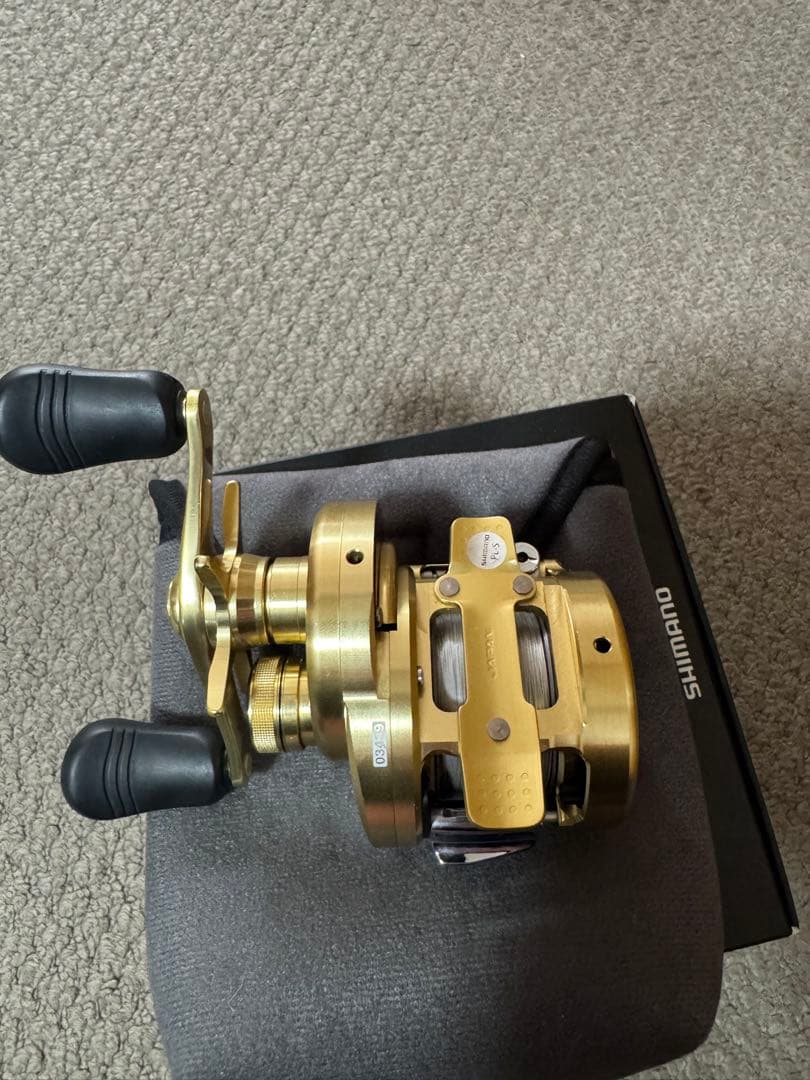 シマノ　15カルカッタコンクエスト200HG