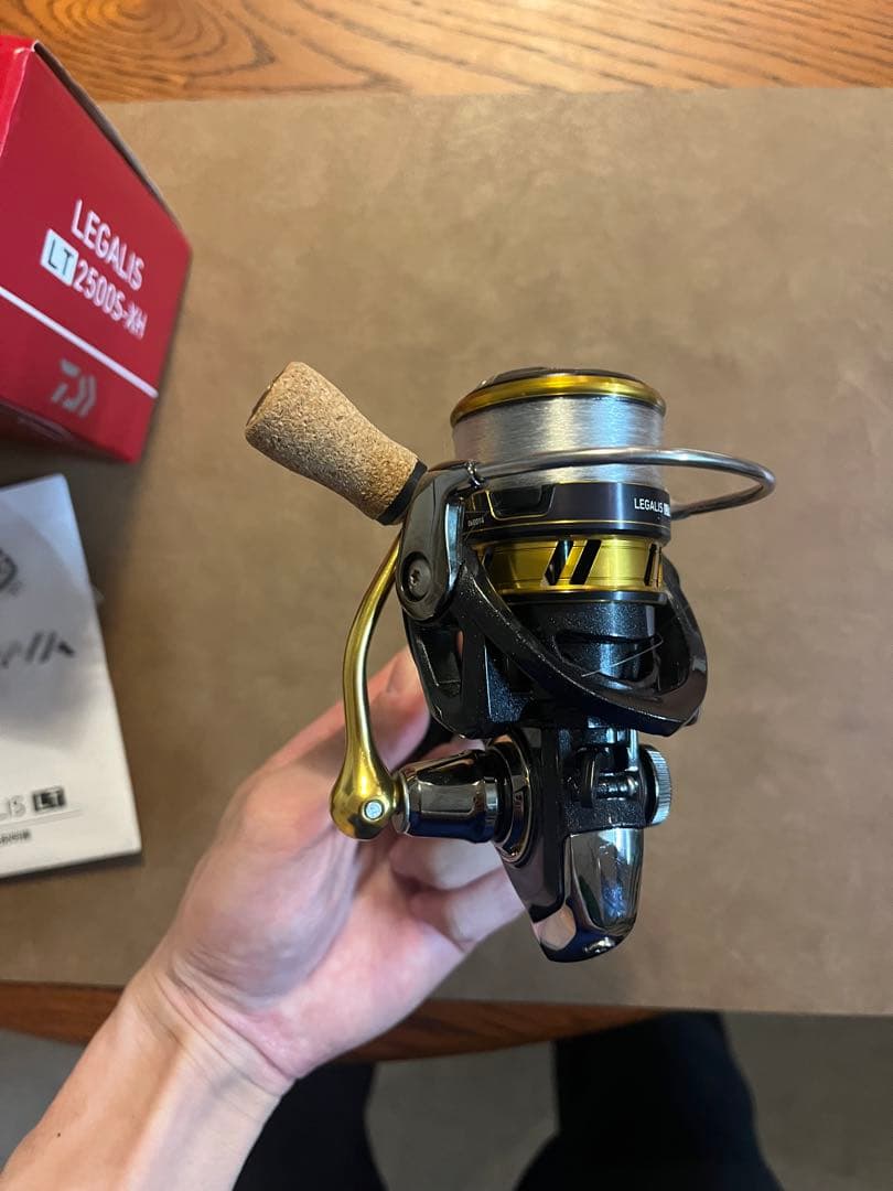 Daiwa LEGALIS LT 2500S-XH フィッシングリール　レガリス