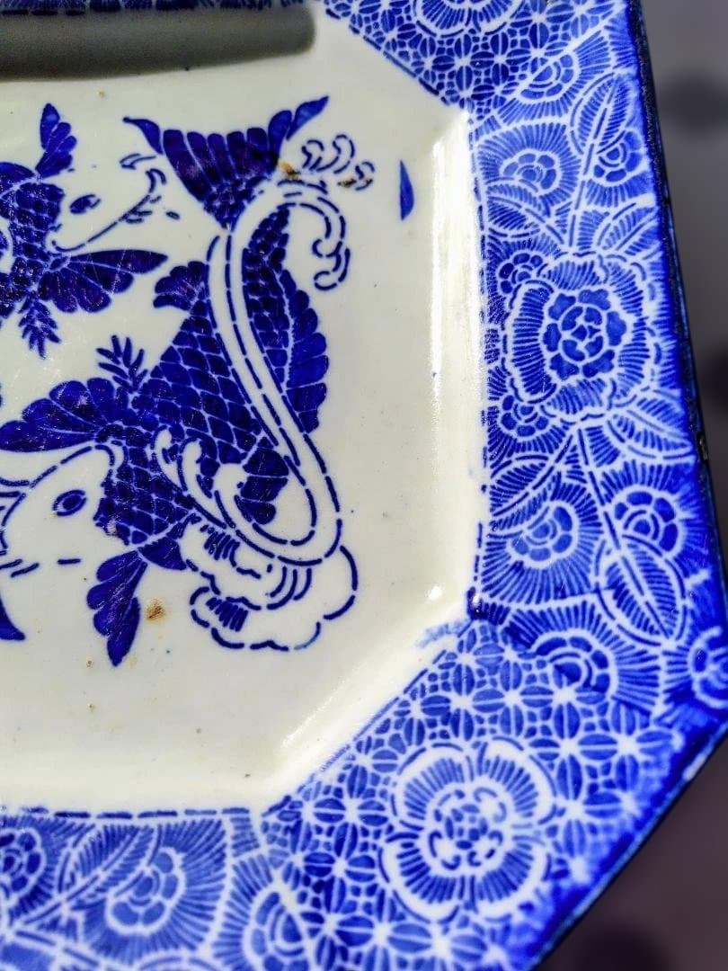 明治時代古伊万里銅板転写八角皿　有田焼手描き絵付飾り皿大と中