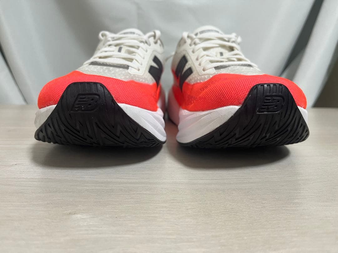 ニューバランス FuelCell Rebel v5 25.5cm D