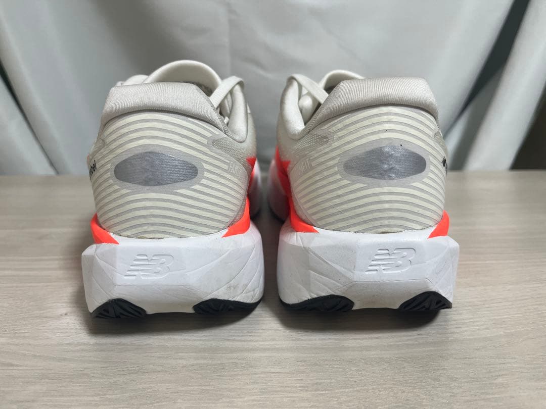 ニューバランス FuelCell Rebel v5 25.5cm D