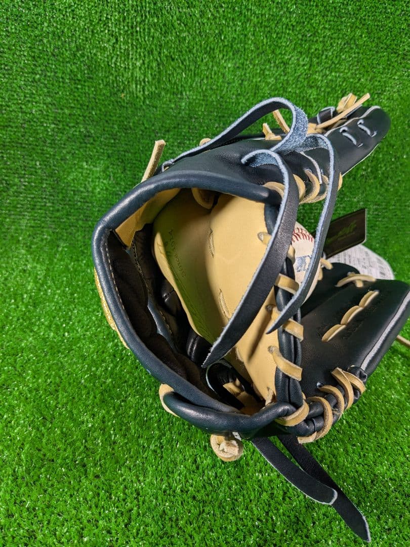 ウィルソン　硬式　外野手用　D8型　WBW102317　日本製　吉田正尚モデル