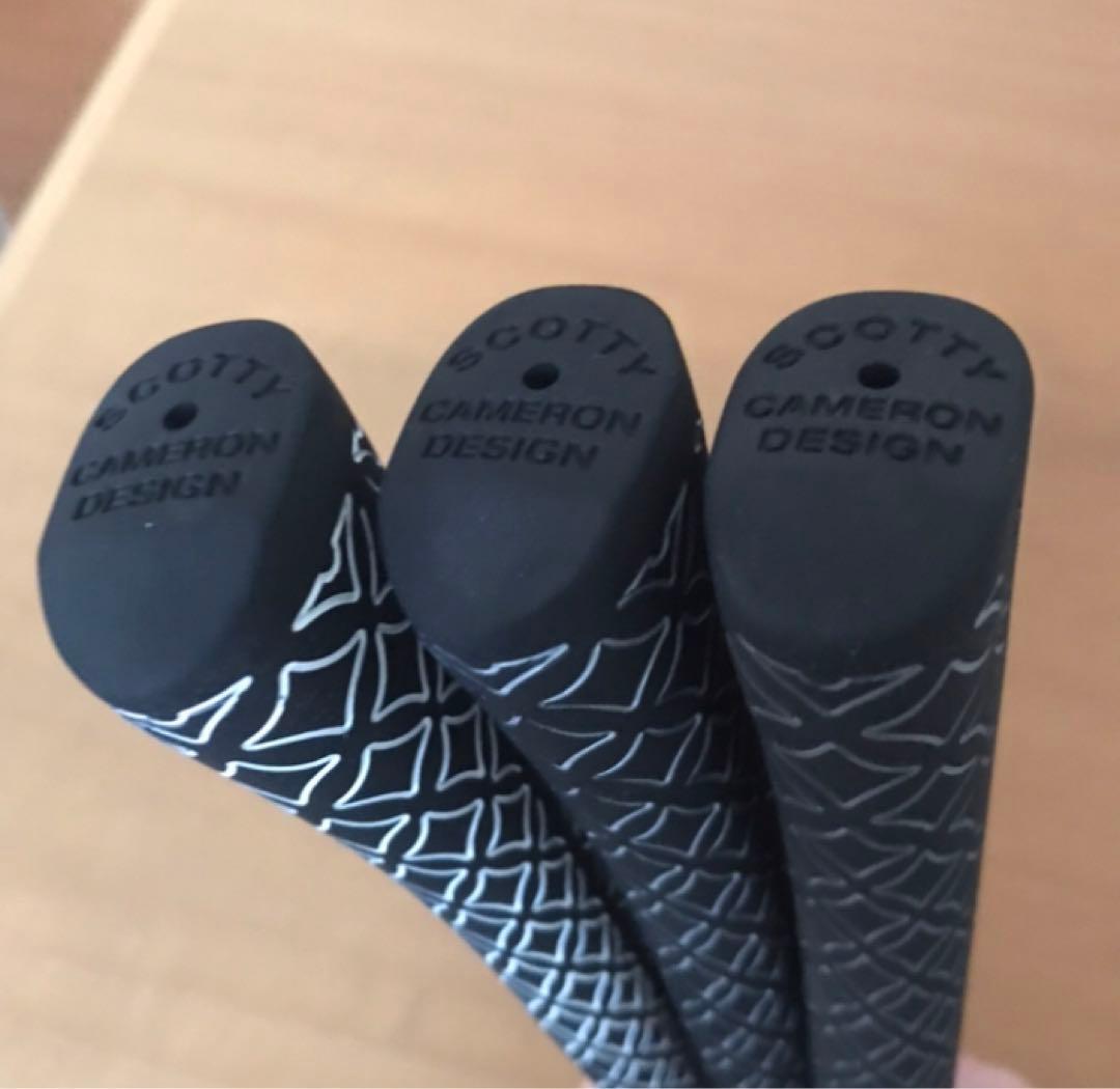 ゴルフグリップ　スコッティキャメロン　パターグリップ　黒　黄　赤　ブラック