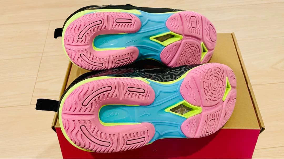 【美品】Mizuno ウェーブダイバース LG4 26㎝ フィットネスシューズ