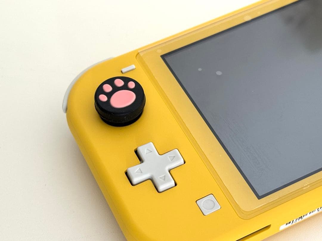 Nintendo Switch Lite イエロー 本体 ケース付 美品
