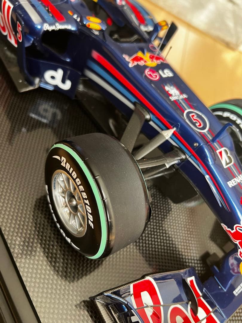 美品 アマルガム 1/8 レッドブル RB6 2010 アブダビGP ベッテル