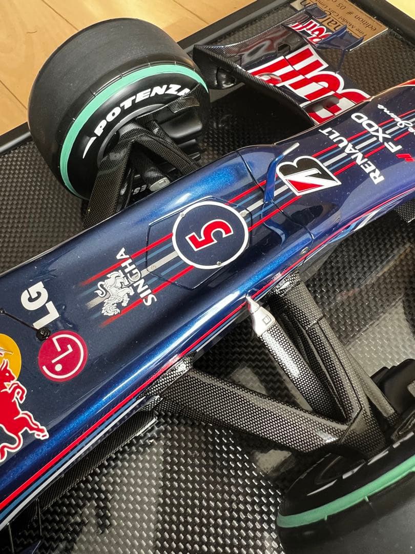 美品 アマルガム 1/8 レッドブル RB6 2010 アブダビGP ベッテル