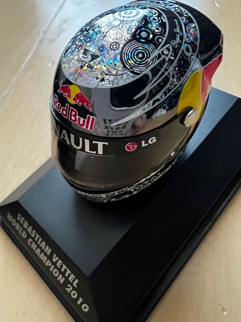 美品 アマルガム 1/8 レッドブル RB6 2010 アブダビGP ベッテル