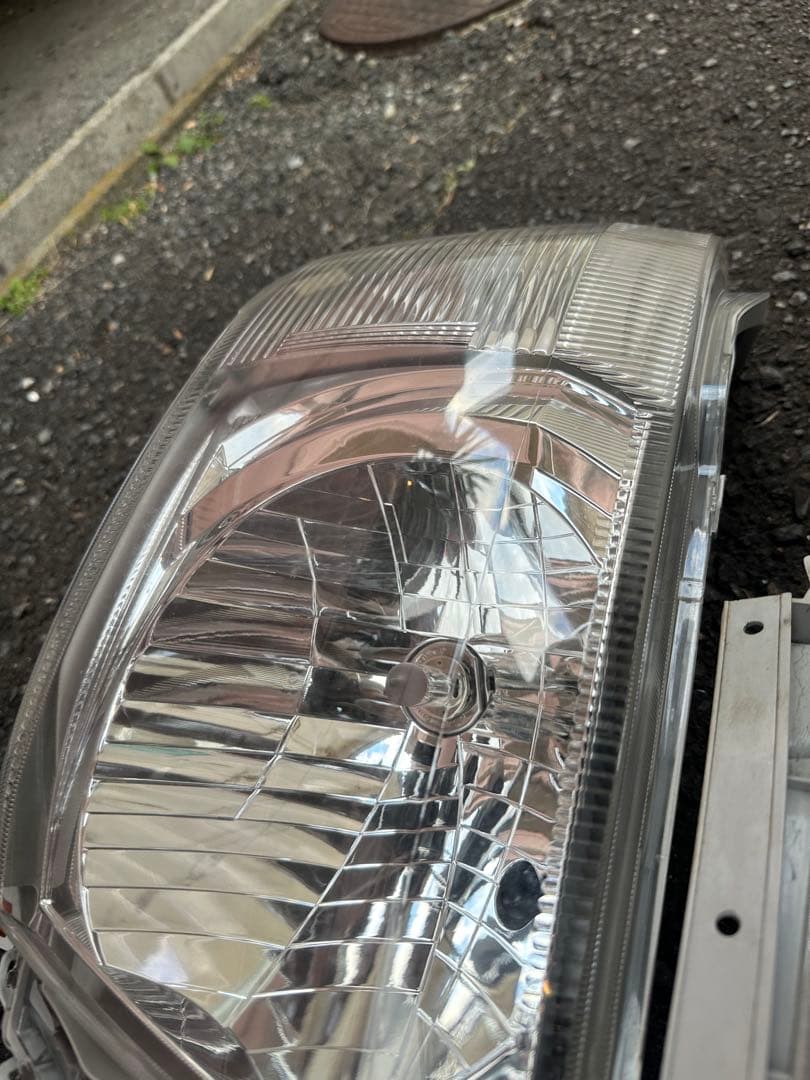 ハイエース　200系　ヘッドライト　テール　ミラー　純正セット