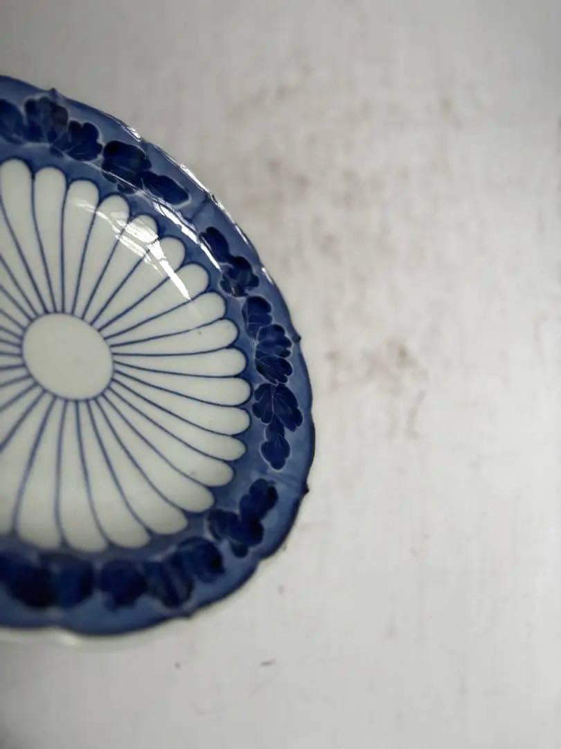 565 骨董 アンティーク 古伊万里 染付 菊花皿 太明成化年製 江戸初期