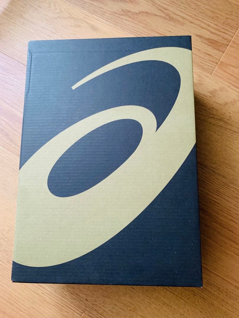 サッカースパイク　adidas 26.5cm 2E