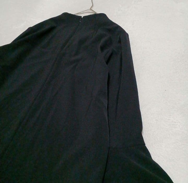 ánuans　アニュアンス　ラッフルスリーブブラウス　Fサイズ　セレモニー　黒