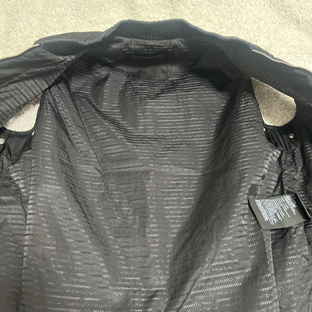 発送18日になります！【大幅値下げ！正規品PRADA 】メンズ　ベスト
