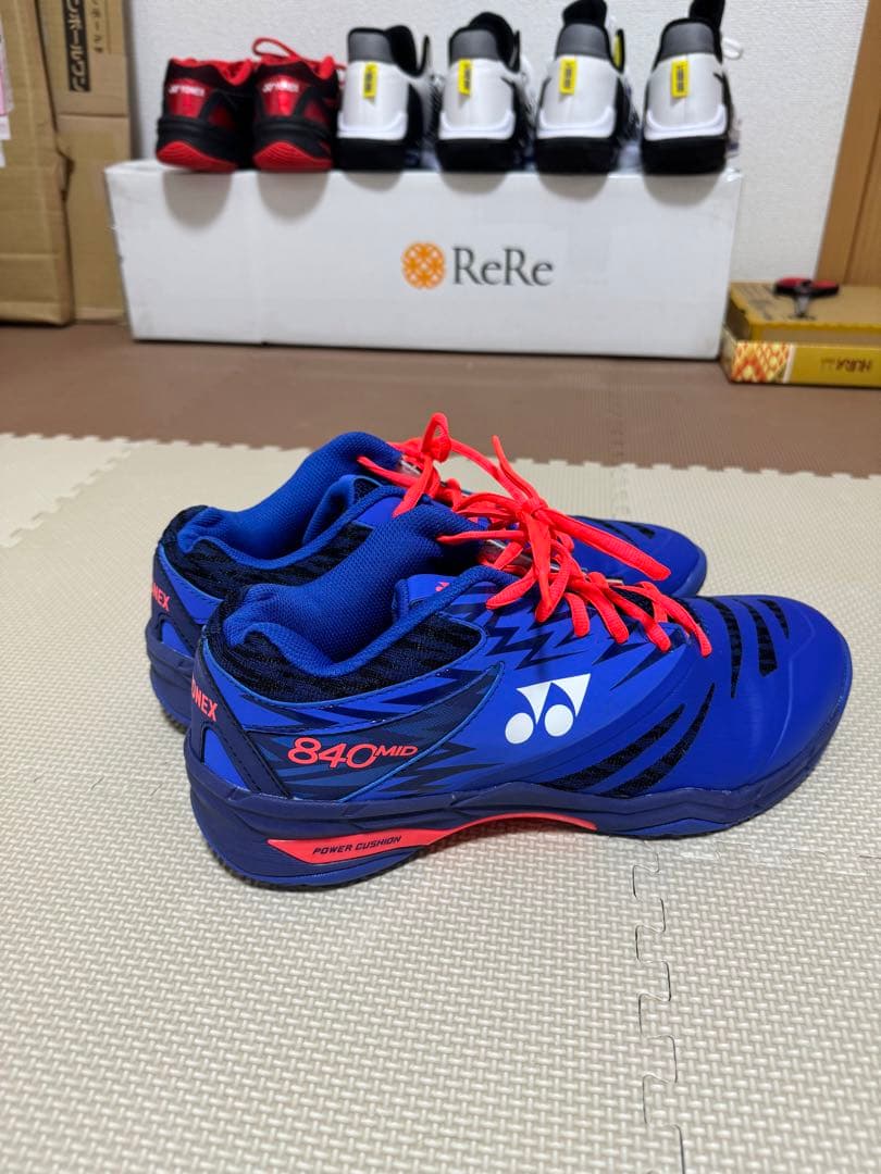 YONEX バトミントンパワークッションコンフォート840ミッド 28.0cm