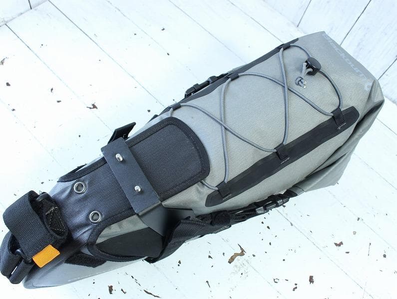 ブラックバーン フレーム コーナーバッグ