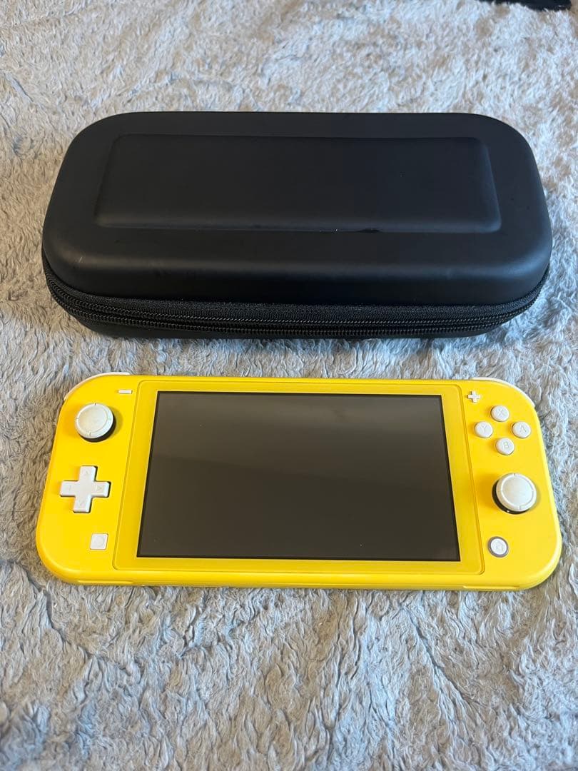 Nintendo Switch Lite イエロー 本体とハードケース