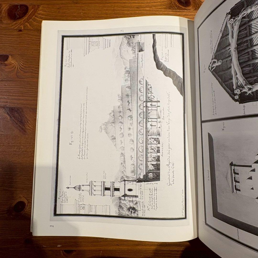 Léqueu: An Architectural Enigma