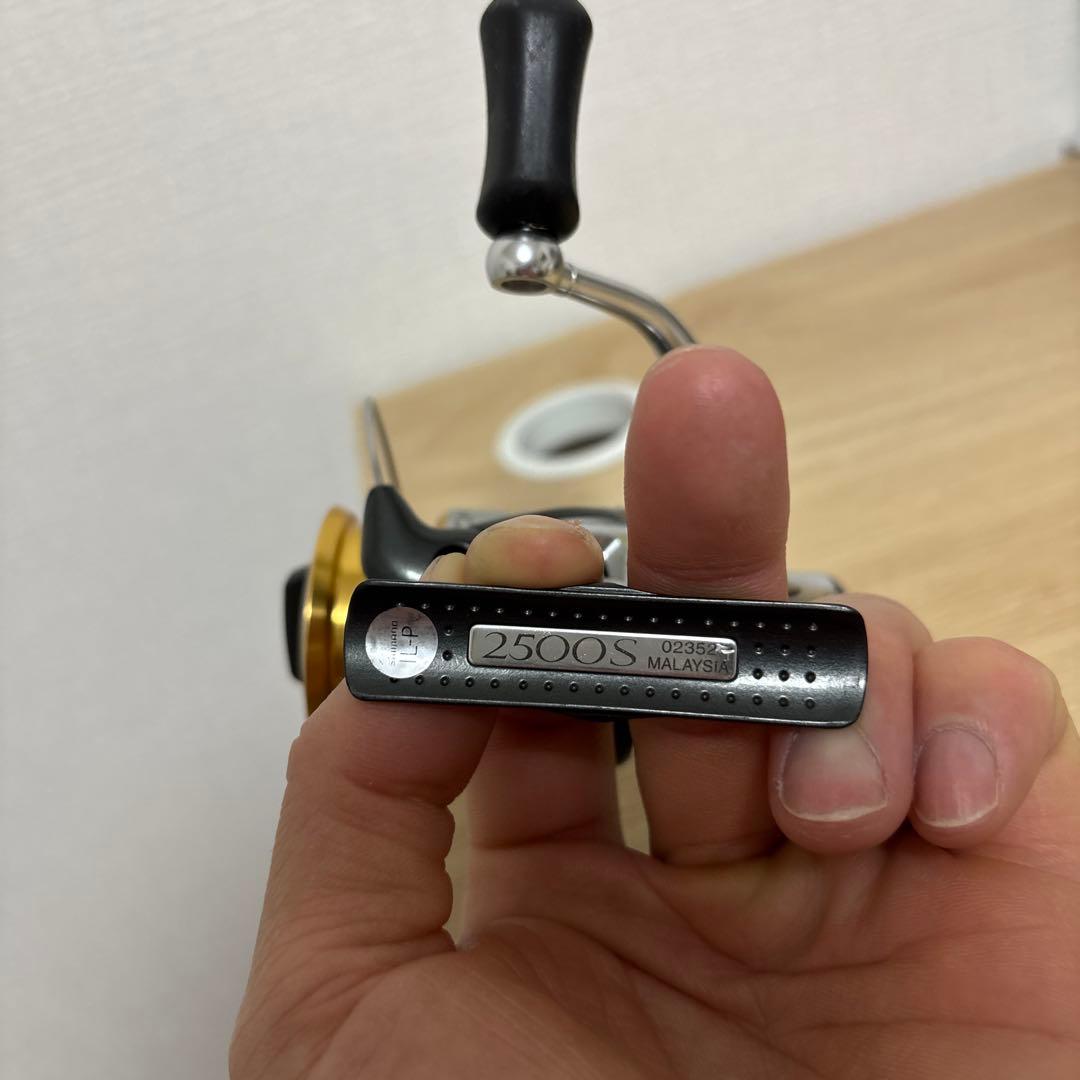 【美品】09レアニウム2500S・12ヴァンキッシュハンドル