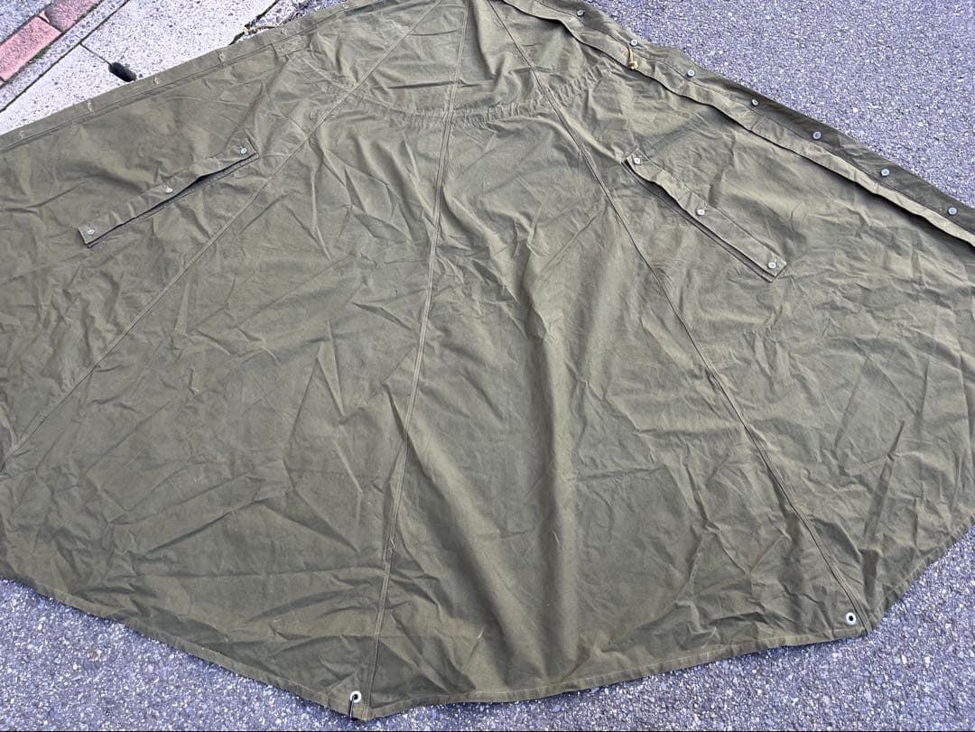 ポーランド軍幕 1981年製 オリーブグリーン タープ サイズ192cm(実寸)