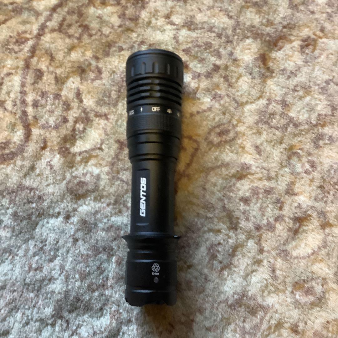 GENTOS TX-850Re 充電式 タクティカルフラッシュライト　ジェントス