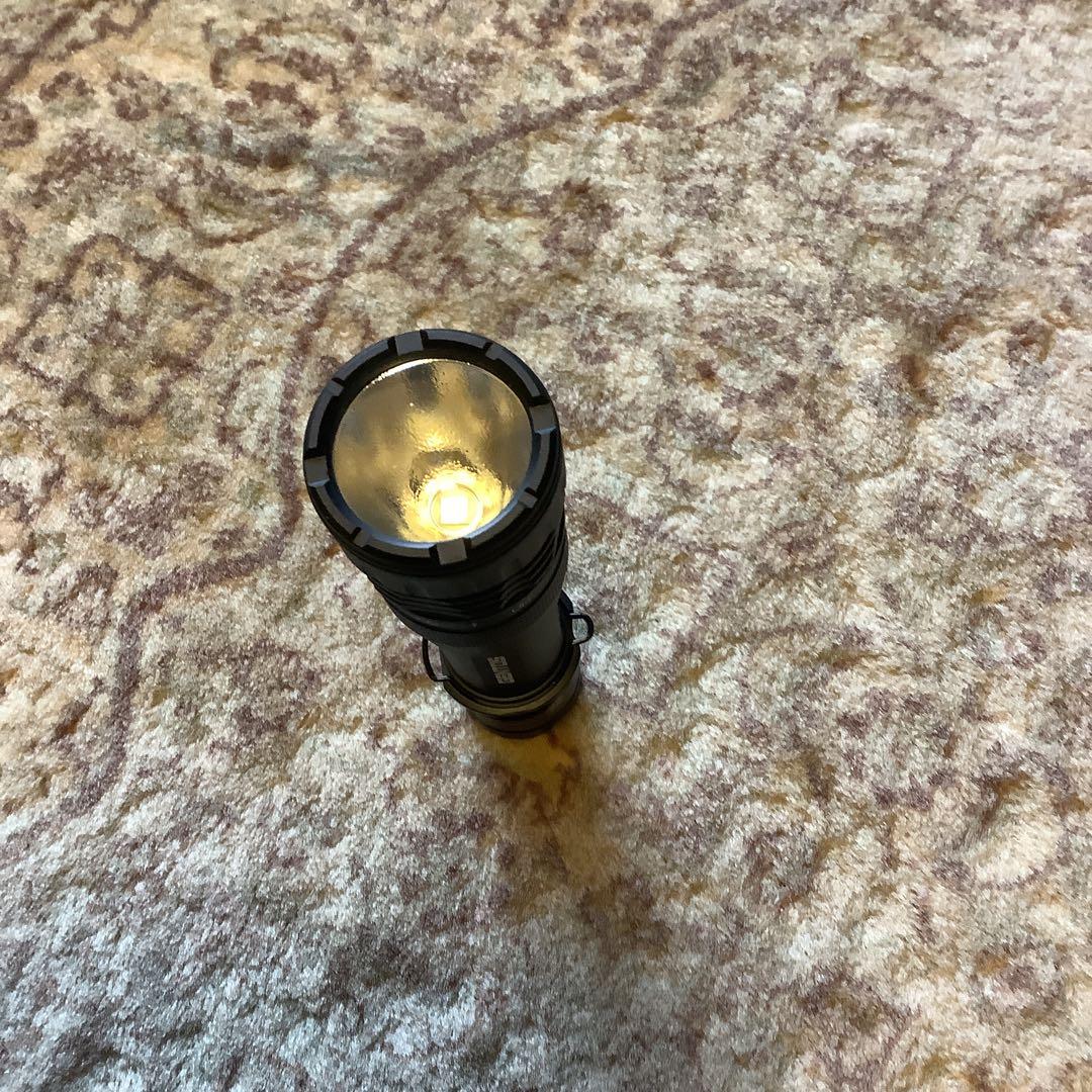 GENTOS TX-850Re 充電式 タクティカルフラッシュライト　ジェントス